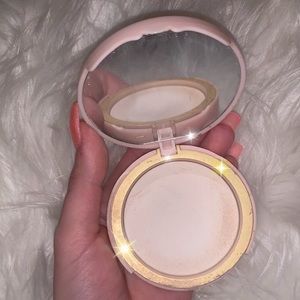 Too Faced Primed and Poreless Pressed Powder